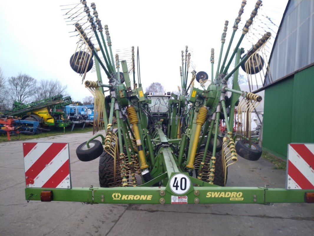 Schwader van het type Krone Swadro 1400 Plus, Gebrauchtmaschine in Liebenwalde (Foto 4)