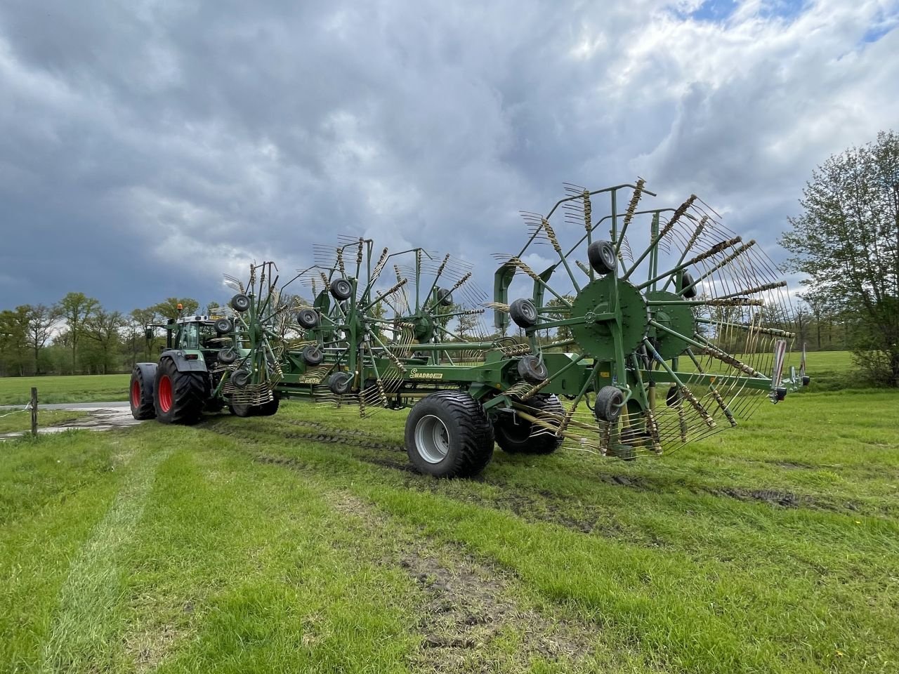 Schwader du type Krone Swadro 2000, Gebrauchtmaschine en Leusden (Photo 3)