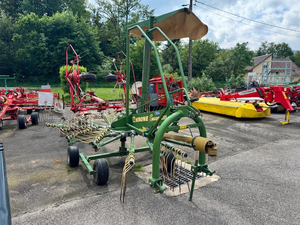 Schwader des Typs Krone Swadro 42/13, Gebrauchtmaschine in Lérouville (Bild 2)