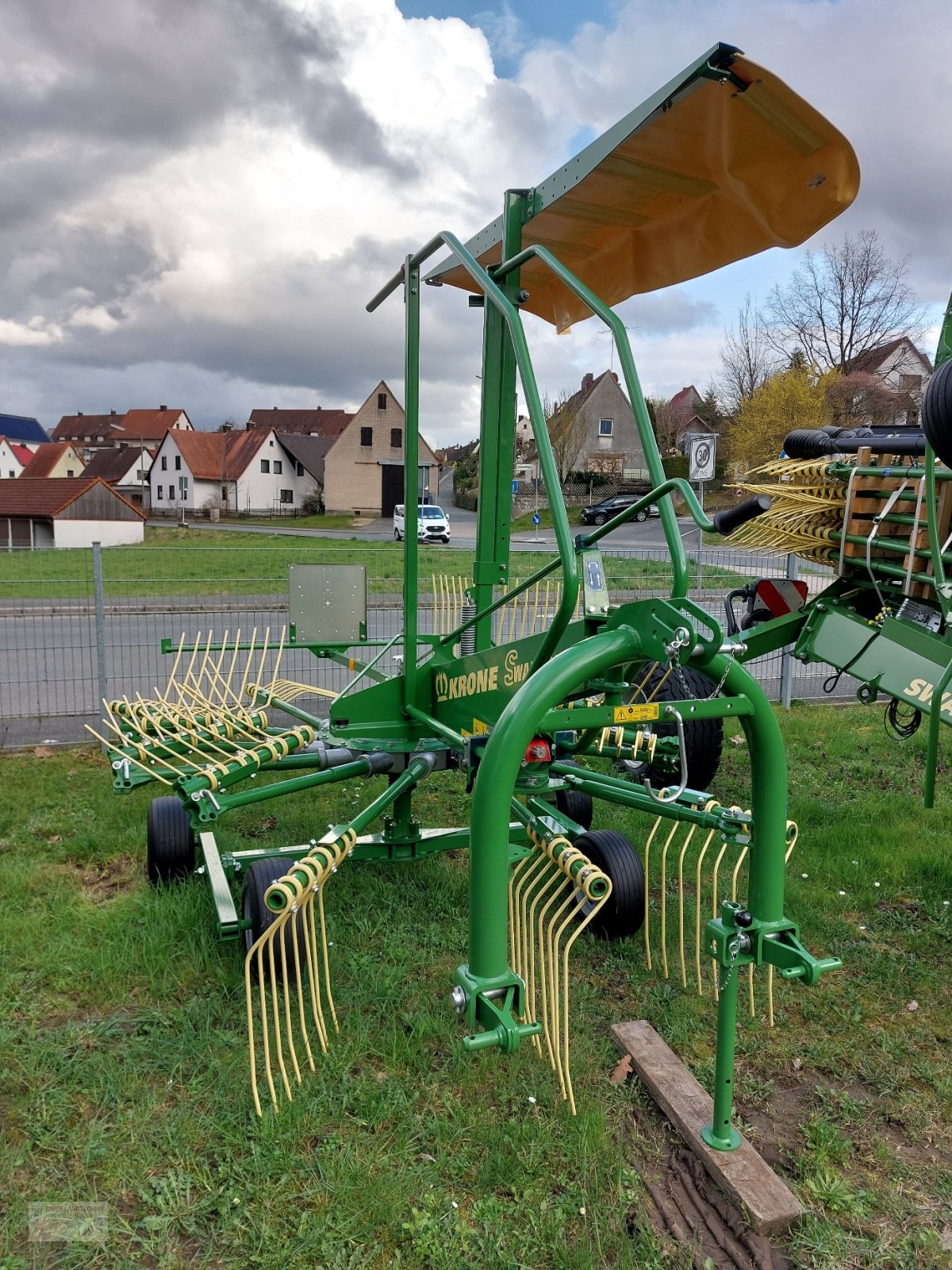 Schwader typu Krone Swadro 42, Neumaschine v Eckental (Obrázek 2)