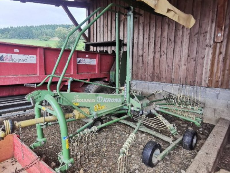 Schwader van het type Krone Swadro 46, Gebrauchtmaschine in ST MARTIN EN HAUT (Foto 1)