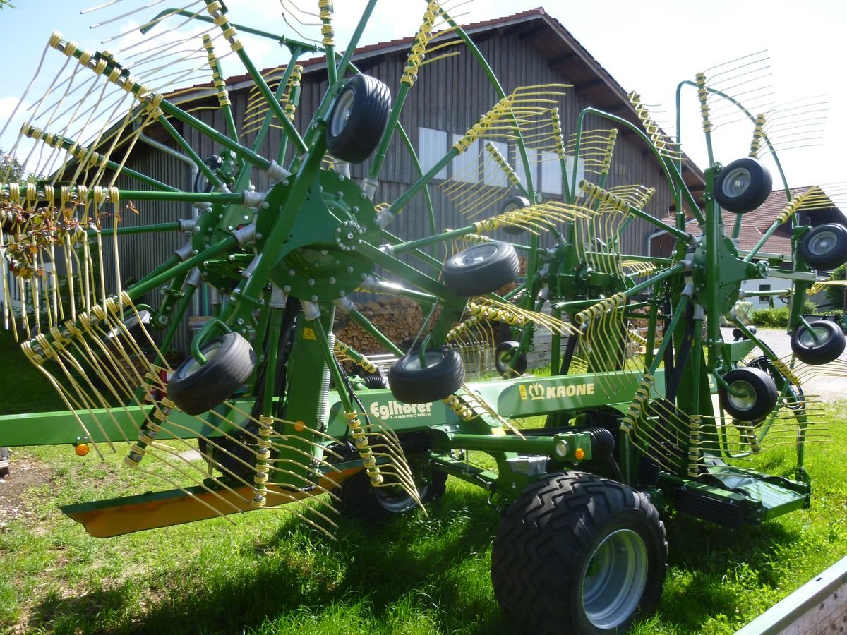 Schwader des Typs Krone Swadro TC 1250, Vorführmaschine in Epfach  (Bild 2)