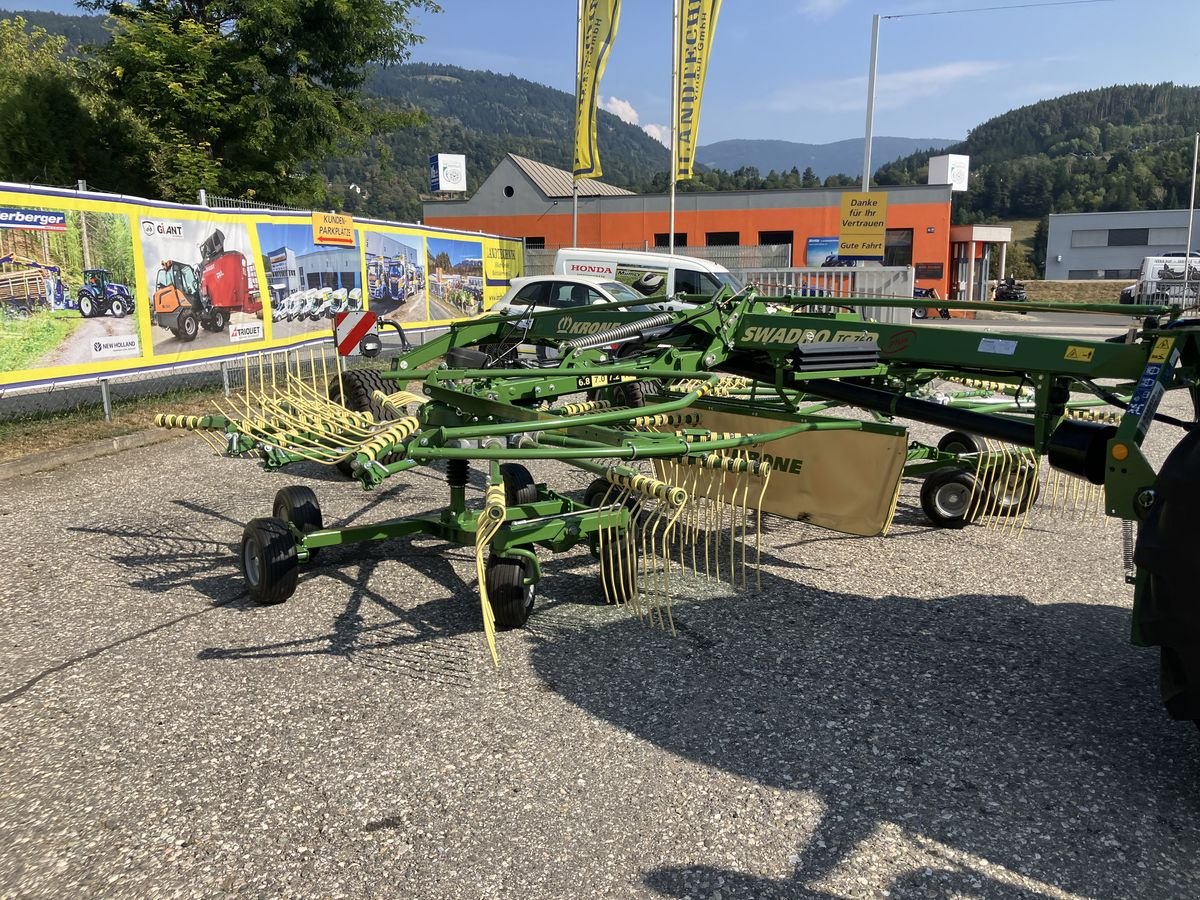 Schwader des Typs Krone SWADRO TC 760 PLUS, Neumaschine in Villach (Bild 9)