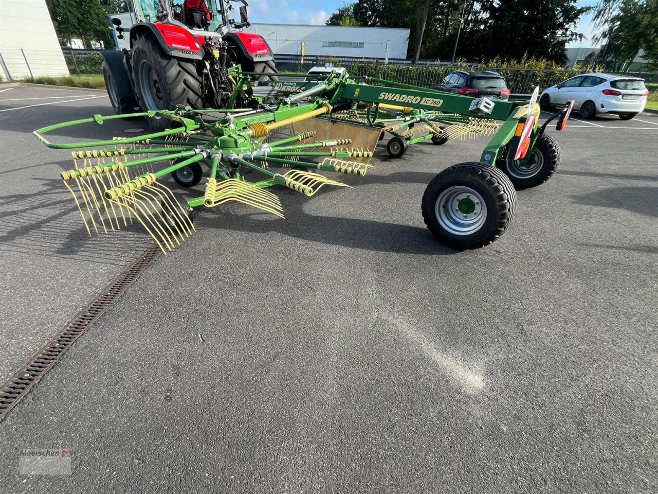 Schwader des Typs Krone Swadro TC 760, Neumaschine in Tönisvorst (Bild 3)