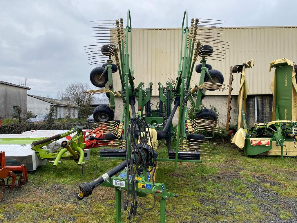 Schwader des Typs Krone SWADRO TC 880 +, Gebrauchtmaschine in MAURIAC (Bild 1)