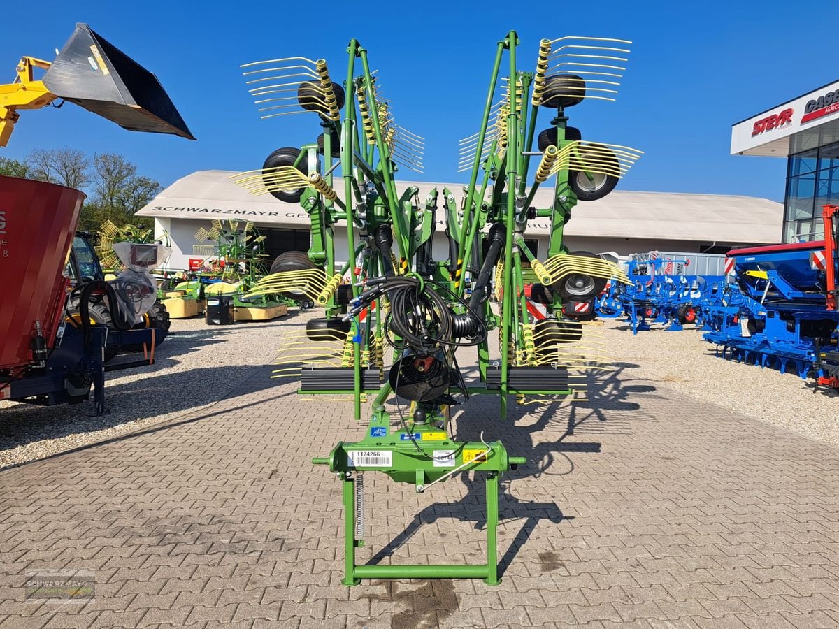 Schwader del tipo Krone Swadro TC 880 PLUS K, Neumaschine en Aurolzmünster (Imagen 8)