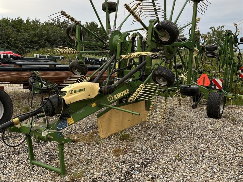 Schwader del tipo Krone Swadro TC 880, Gebrauchtmaschine en Mern