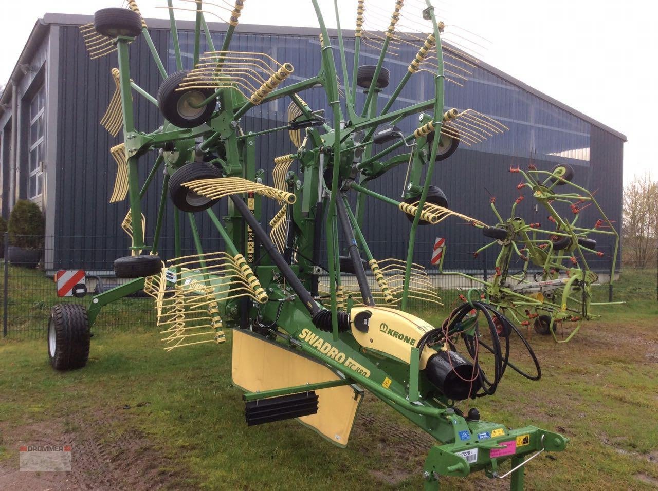 Schwader van het type Krone Swadro TC 880, Neumaschine in Schmalfeld (Foto 2)