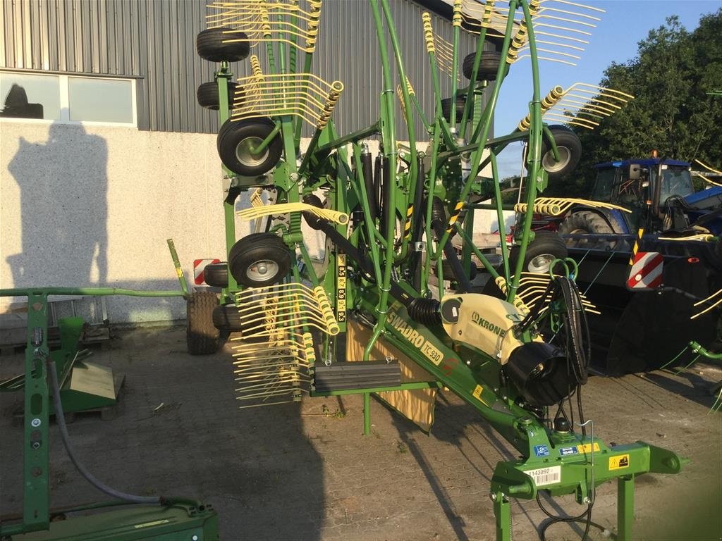 Schwader tip Krone Swadro TC 930 plus med boogie undervogn, Gebrauchtmaschine in Kongerslev (Poză 3)