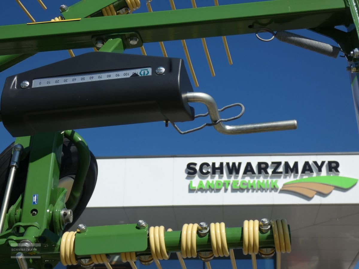 Schwader of the type Krone Swadro TS 680 Twin K, Vorführmaschine in Gampern (Picture 19)