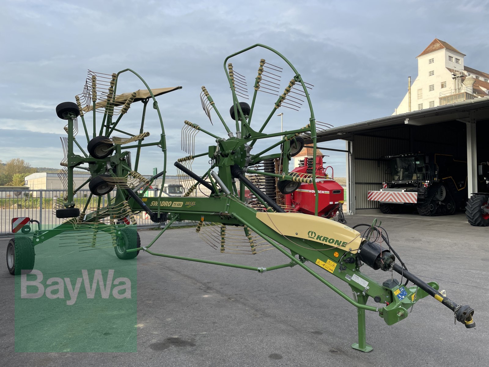 Schwader van het type Krone Swadro TS 680, Gebrauchtmaschine in Bamberg (Foto 11)