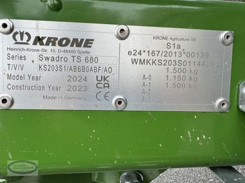 Schwader of the type Krone Swadro TS 680, Neumaschine in Münzkirchen (Picture 13)