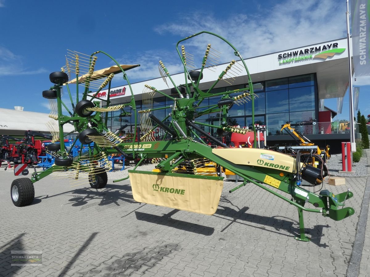 Schwader del tipo Krone Swadro TS 680, Neumaschine In Gampern (Immagine 1)