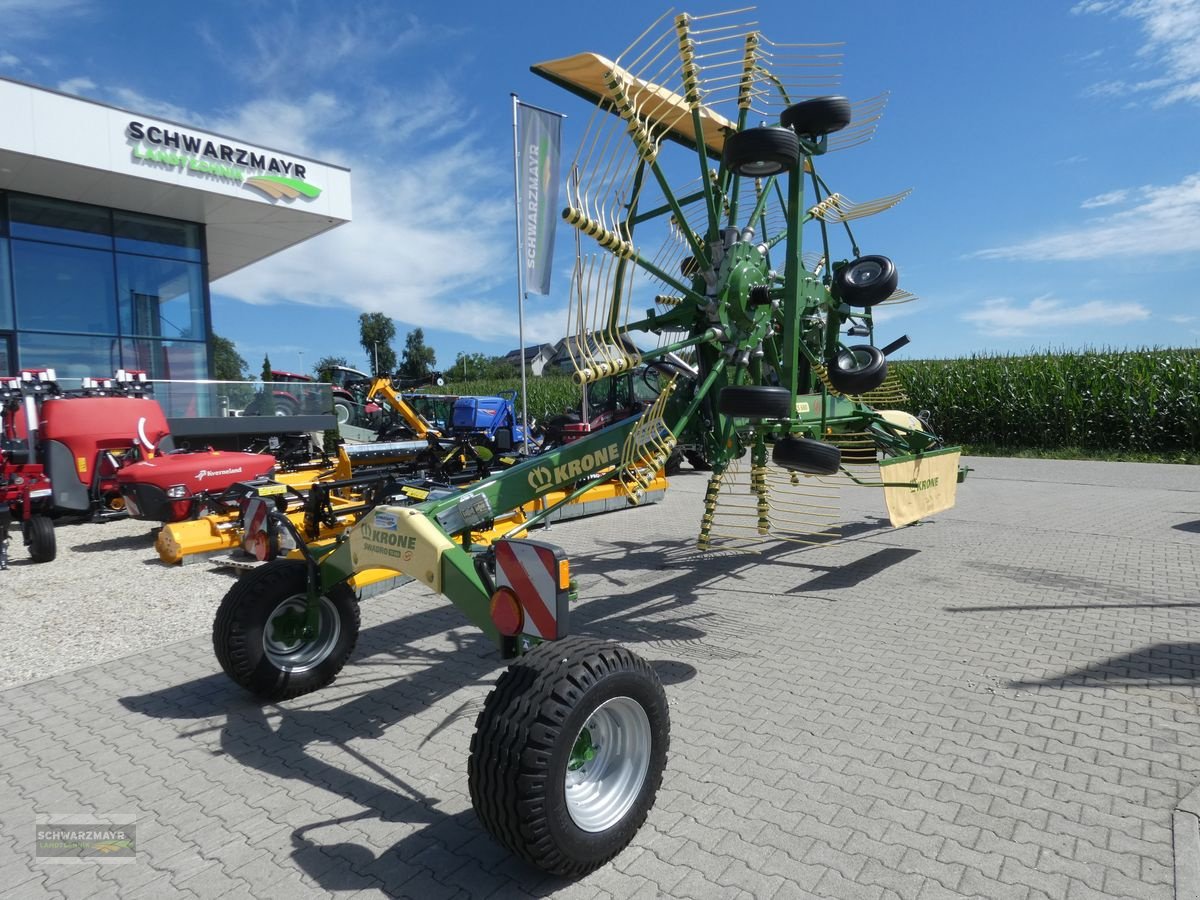 Schwader des Typs Krone Swadro TS 680, Neumaschine in Gampern (Bild 3)