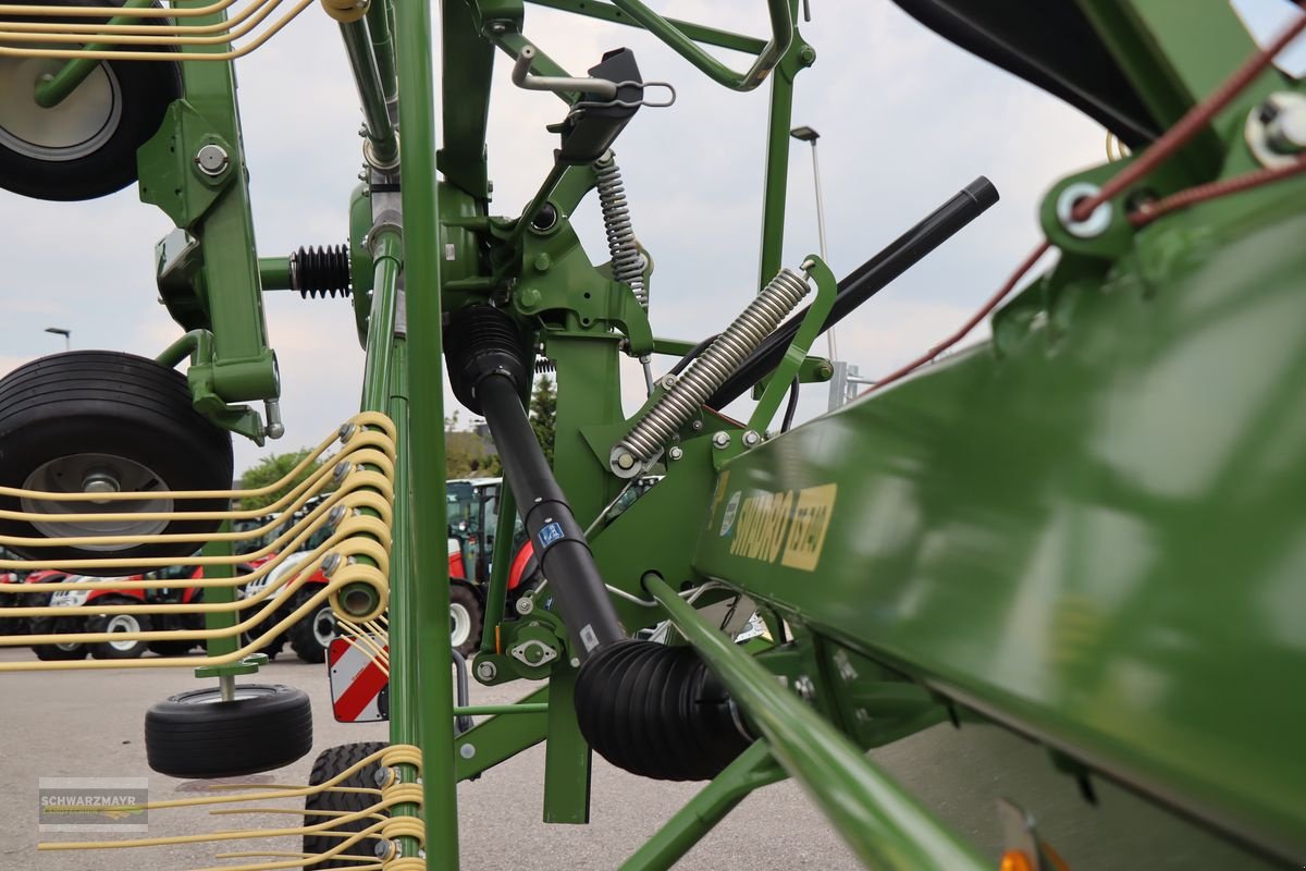 Schwader van het type Krone Swadro TS 740 Klappzinken, Neumaschine in Gampern (Foto 17)