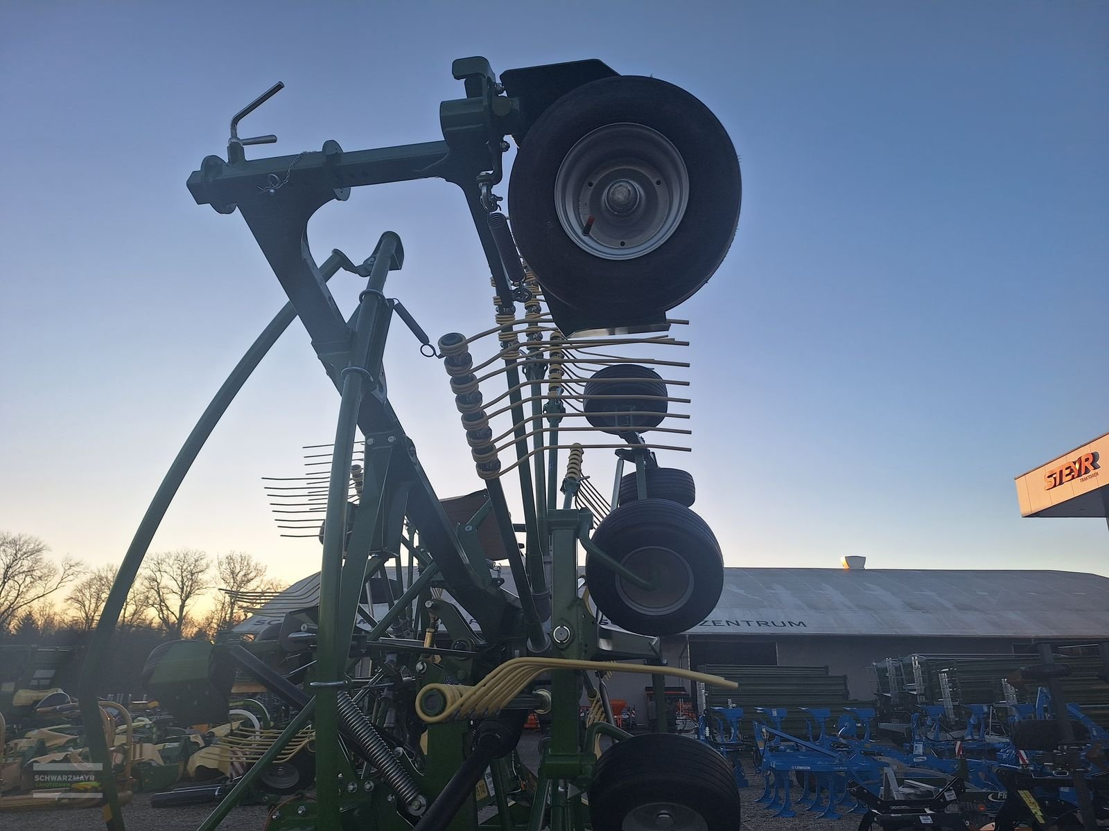 Schwader del tipo Krone Swadro TS 740, Neumaschine en Aurolzmünster (Imagen 10)