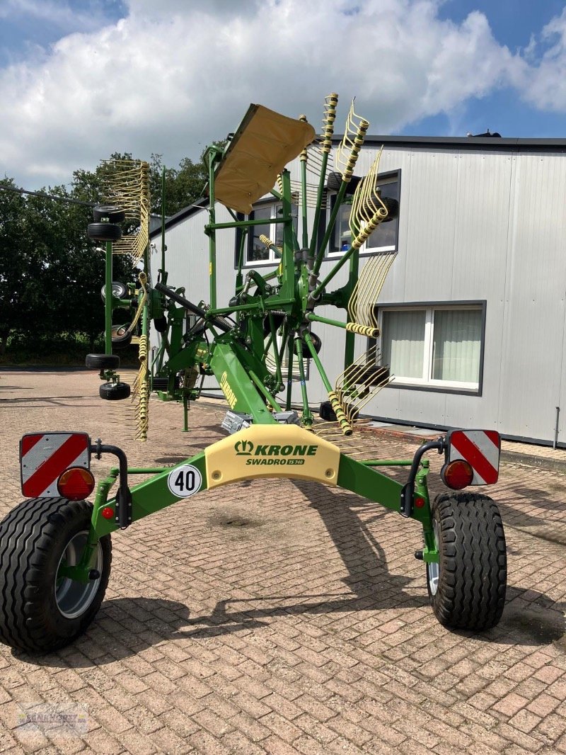 Schwader типа Krone SWADRO TS 740, Gebrauchtmaschine в Filsum (Фотография 4)