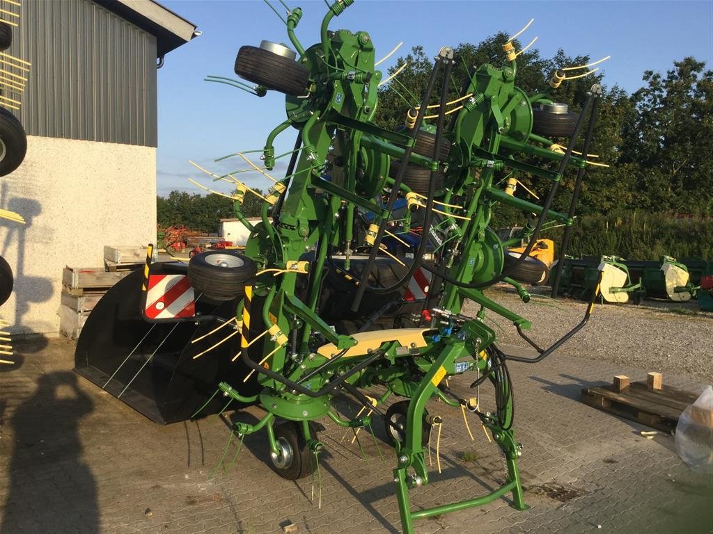 Schwader of the type Krone Vendro 900 med hyd skråstilling, Gebrauchtmaschine in Kongerslev (Picture 1)