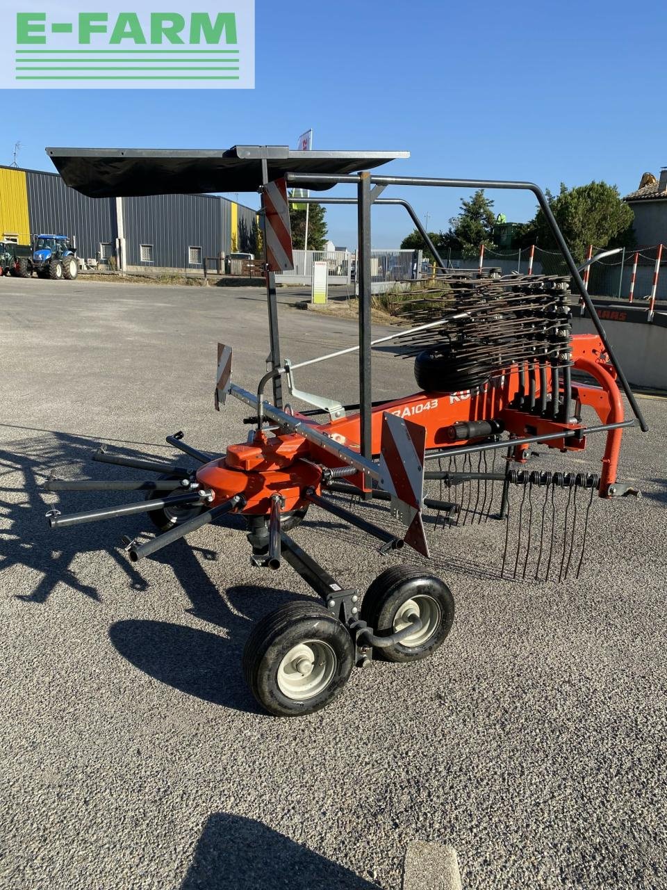 Schwader of the type Kubota andaineur kubota ra 1043, Gebrauchtmaschine in ST ANDIOL (Picture 2)