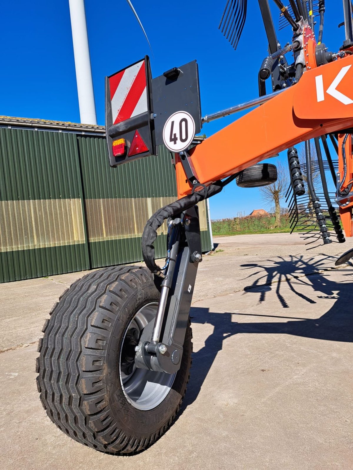 Schwader of the type Kubota RA2590 Hydro, Neumaschine in It Heidenskip (Picture 3)