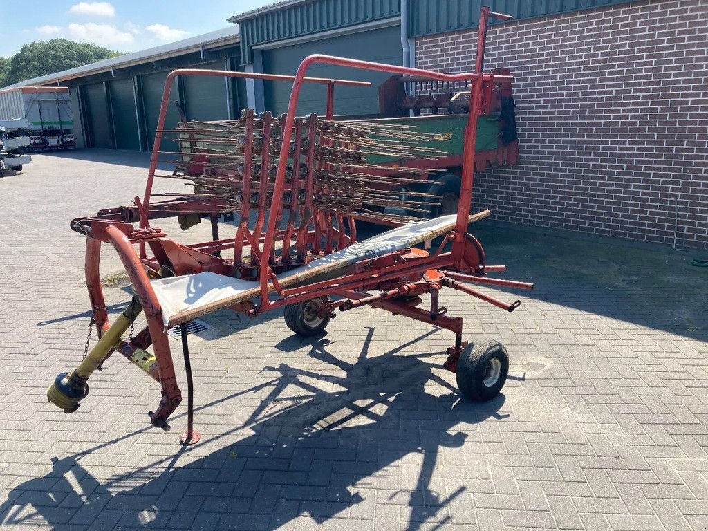 Schwader tipa Kuhn 3 m, Gebrauchtmaschine u Scherpenzeel GLD (Slika 2)