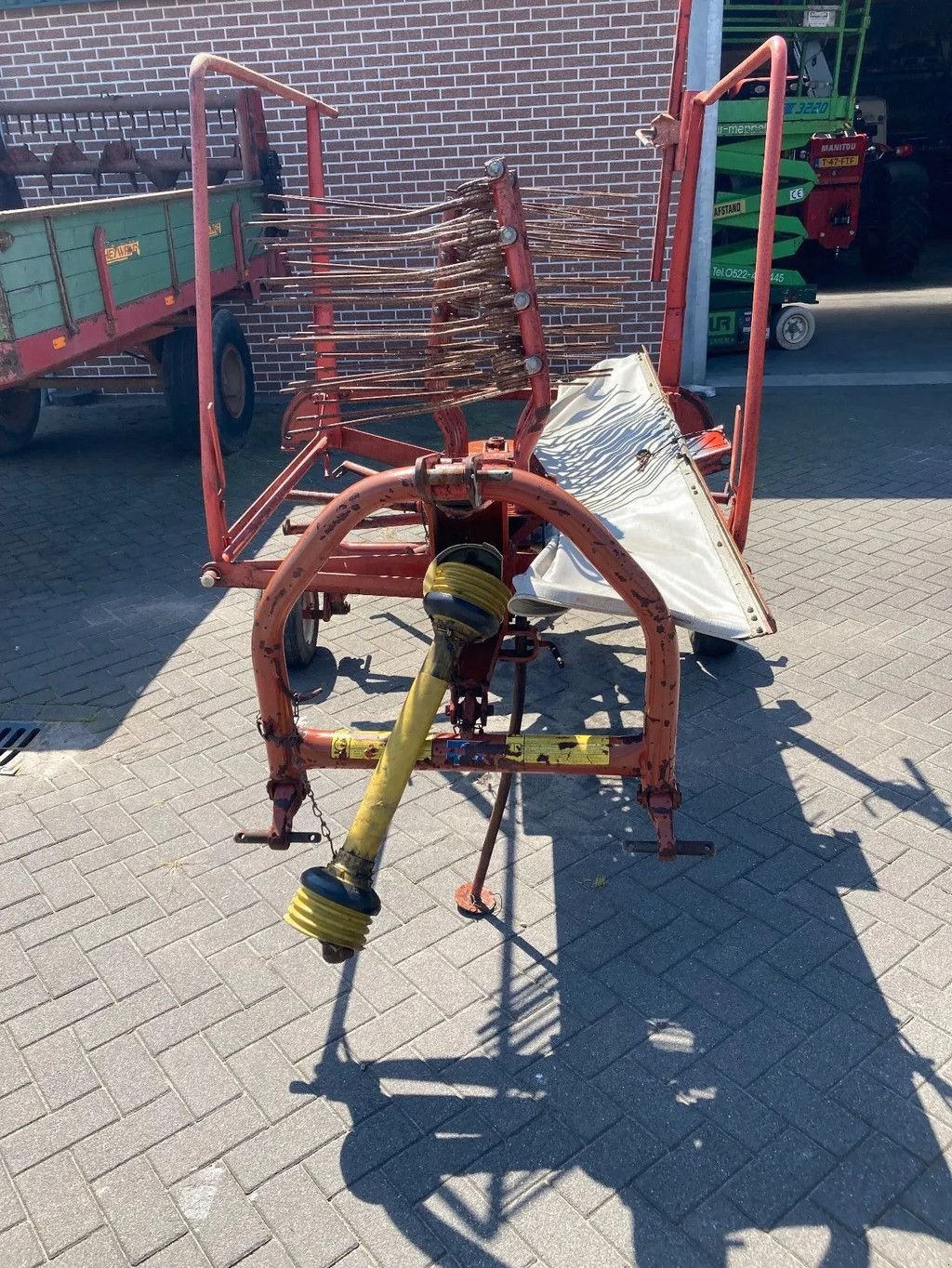 Schwader tip Kuhn 3 m, Gebrauchtmaschine in Scherpenzeel GLD (Poză 4)