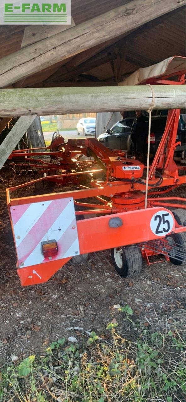 Schwader tip Kuhn 6522, Gebrauchtmaschine in CHAUVONCOURT (Poză 4)