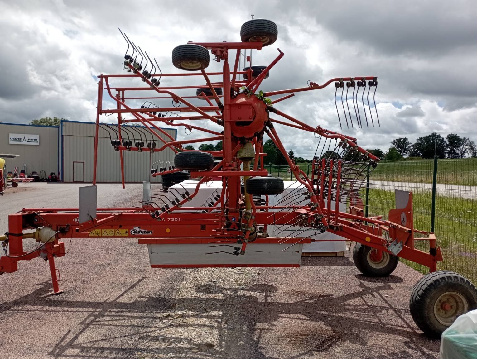 Schwader van het type Kuhn Andaineur GA7301 Kuhn, Gebrauchtmaschine in LA SOUTERRAINE (Foto 5)