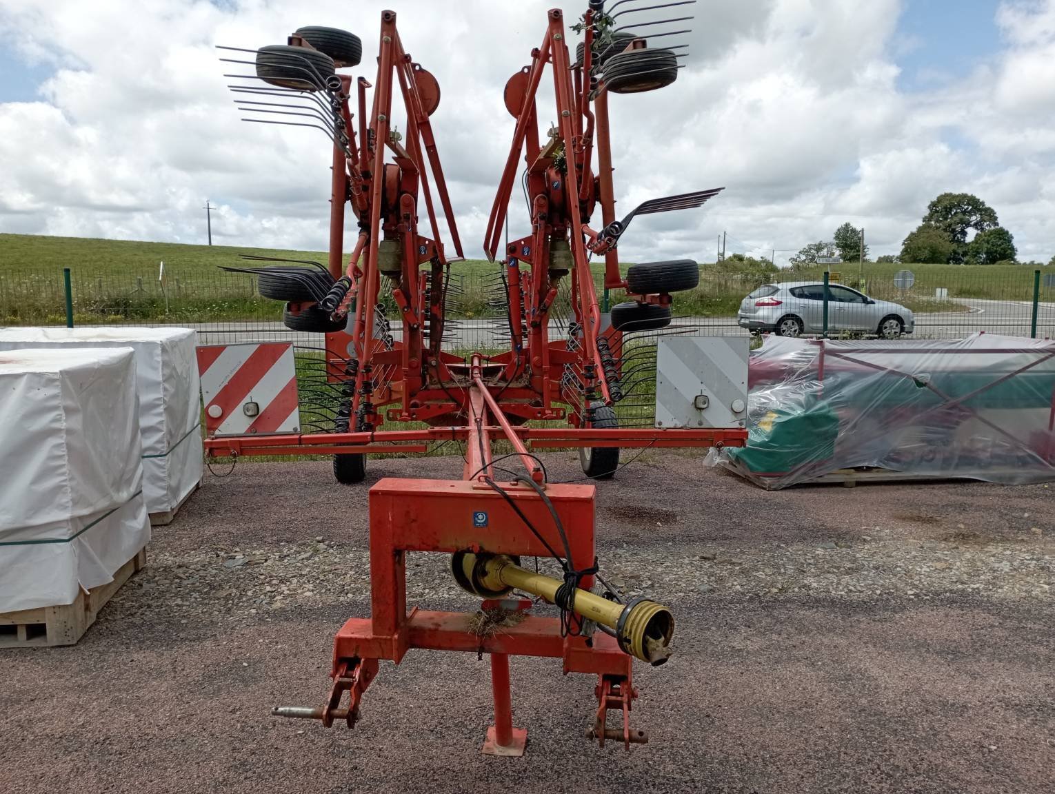 Schwader del tipo Kuhn Andaineur GA7301 Kuhn, Gebrauchtmaschine en LA SOUTERRAINE (Imagen 2)