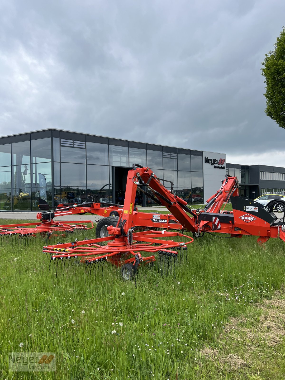 Schwader от тип Kuhn GA 13031, Neumaschine в Bad Waldsee Mennisweiler (Снимка 3)