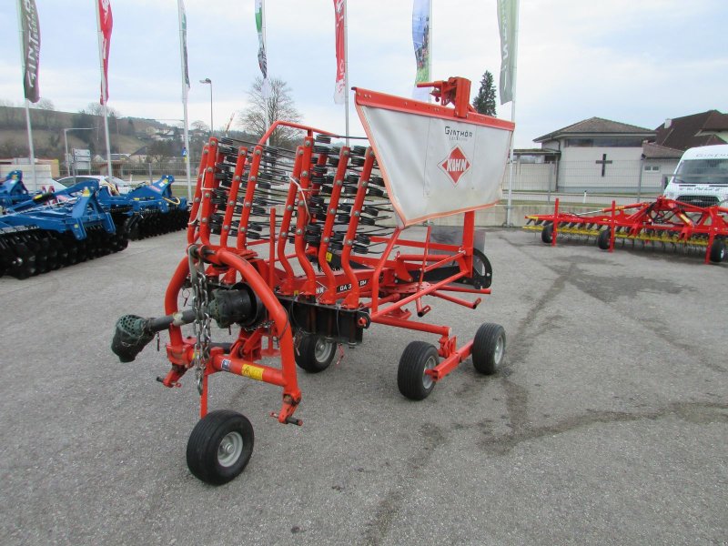 Schwader tip Kuhn GA 3801, Gebrauchtmaschine in Saxen