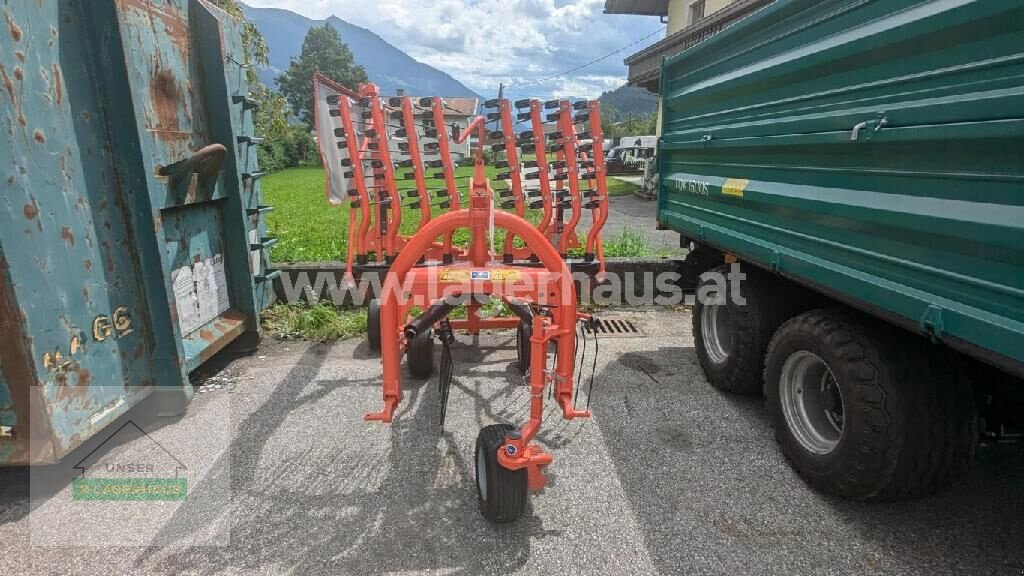 Schwader van het type Kuhn GA 3901, Neumaschine in Schlitters (Foto 2)