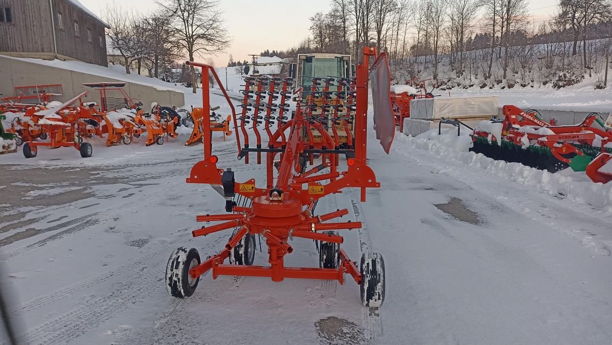 Schwader tipa Kuhn GA 3901, Neumaschine u Grünbach (Slika 4)