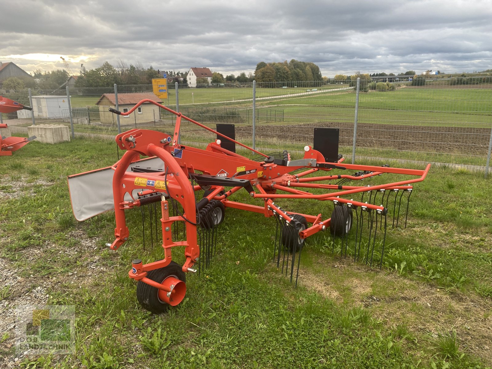 Schwader typu Kuhn GA 4201, Neumaschine w Lauterhofen (Zdjęcie 1)