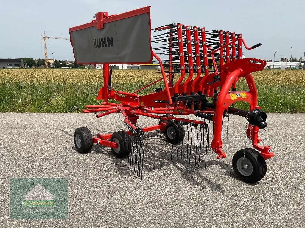 Schwader del tipo Kuhn GA 4201, Neumaschine en Eferding (Imagen 1)