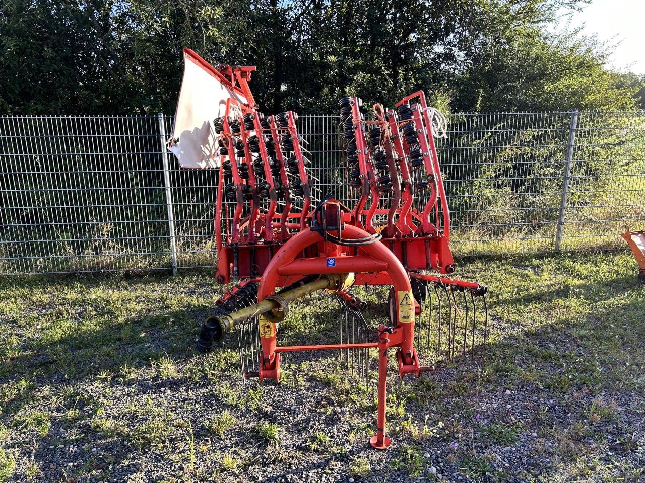 Schwader tipa Kuhn GA 4321 GM, Gebrauchtmaschine u Zweibrücken (Slika 2)