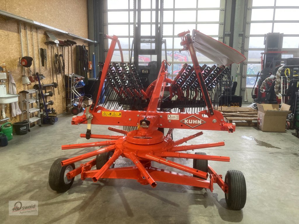 Schwader van het type Kuhn GA 4431, Neumaschine in Iggensbach (Foto 7)