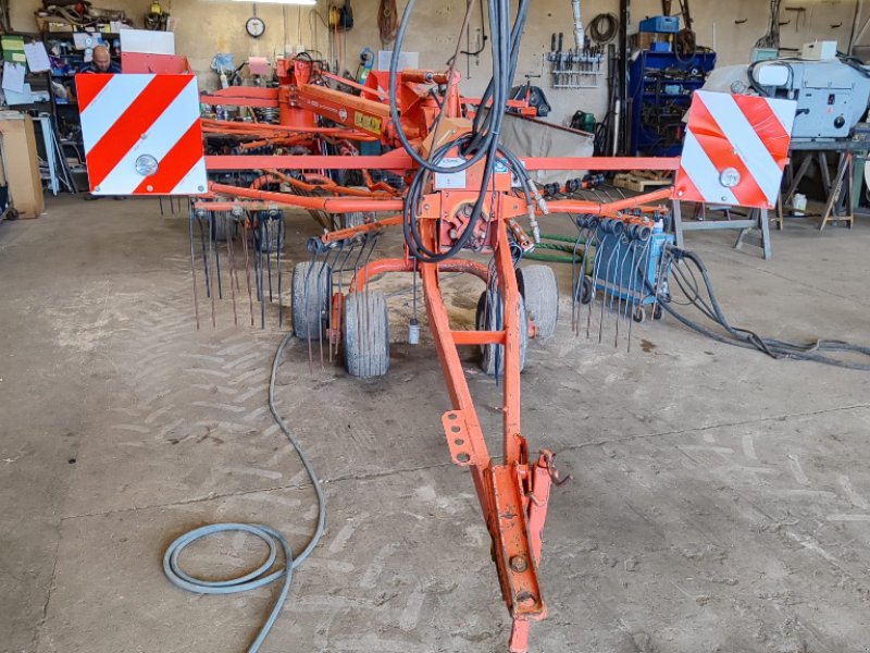 Schwader del tipo Kuhn GA 6000, Gebrauchtmaschine en Chauvoncourt (Imagen 1)