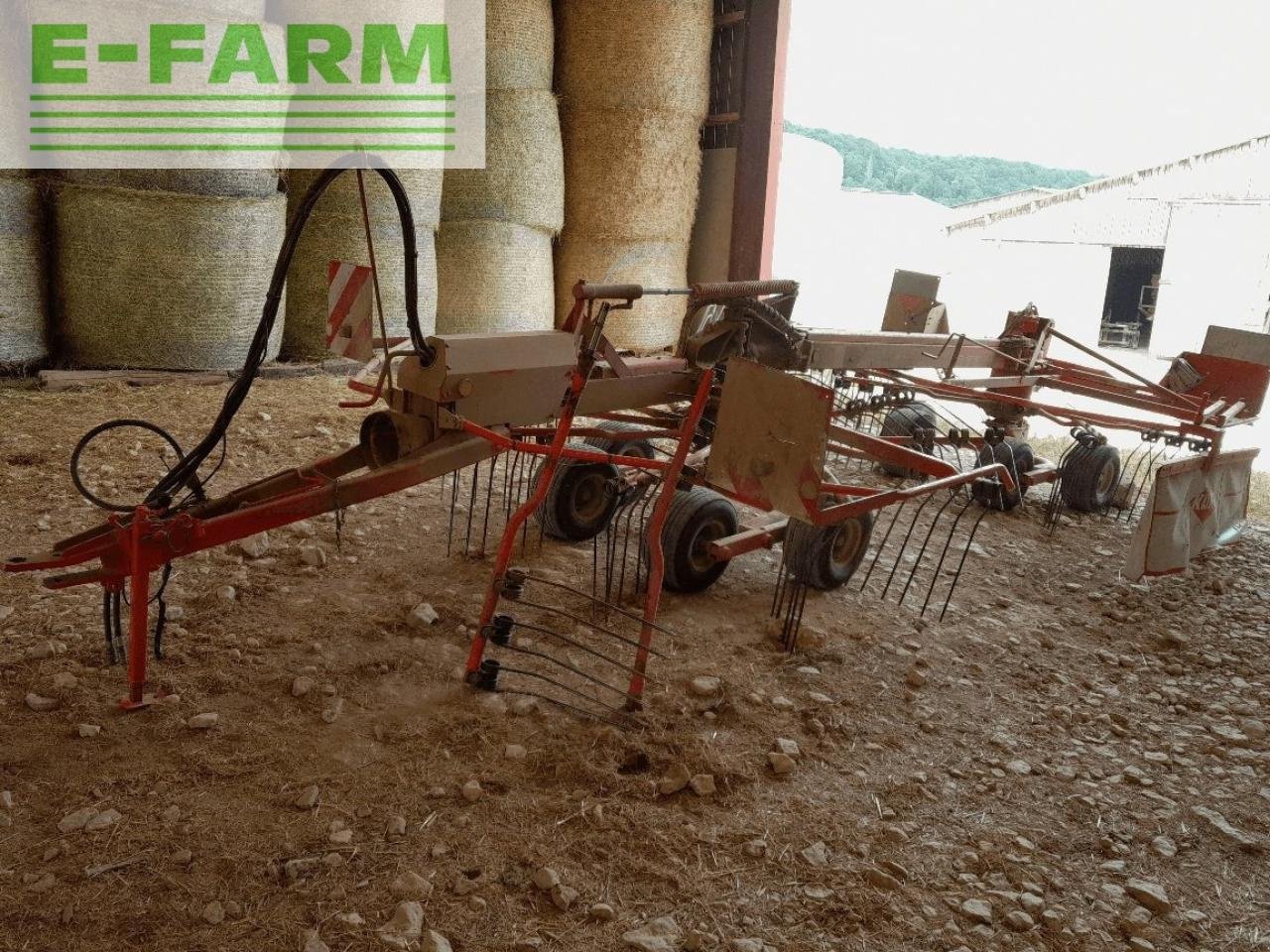 Schwader del tipo Kuhn ga 6000, Gebrauchtmaschine In CHAUVONCOURT (Immagine 2)