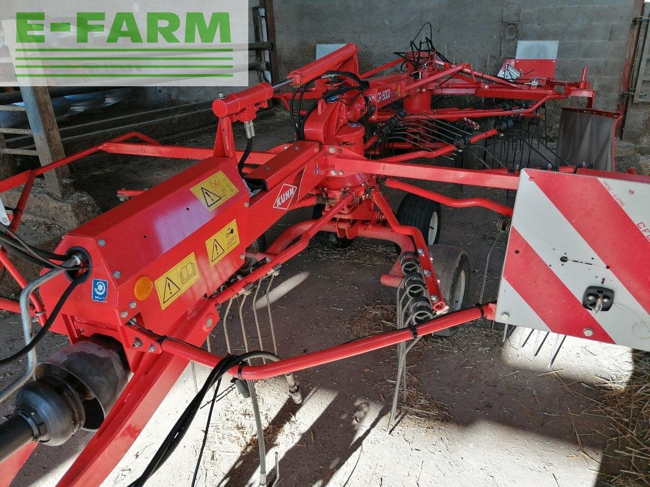 Schwader tip Kuhn ga 6002, Gebrauchtmaschine in CHAUVONCOURT (Poză 2)