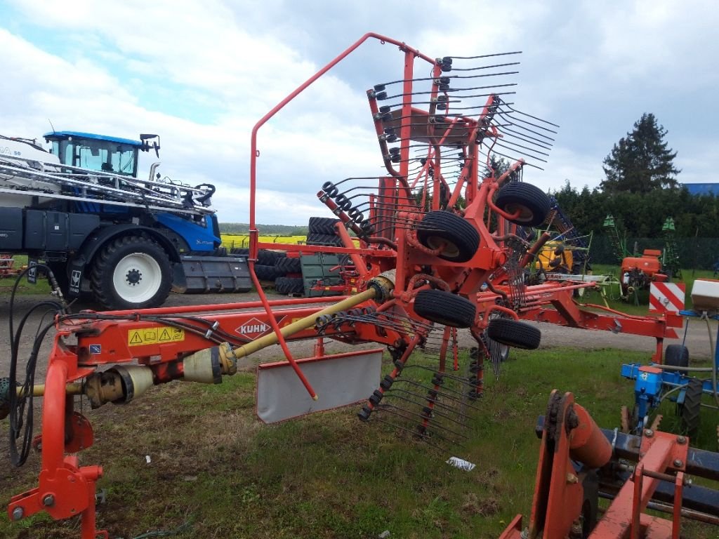 Schwader del tipo Kuhn GA 6520, Gebrauchtmaschine en BRAS SUR MEUSE (Imagen 2)