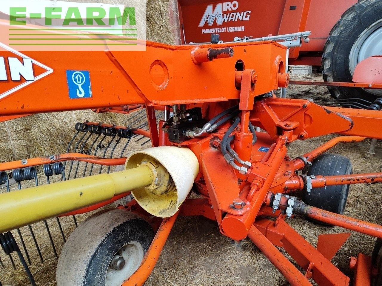 Schwader tip Kuhn ga 6522, Gebrauchtmaschine in CHAUVONCOURT (Poză 2)