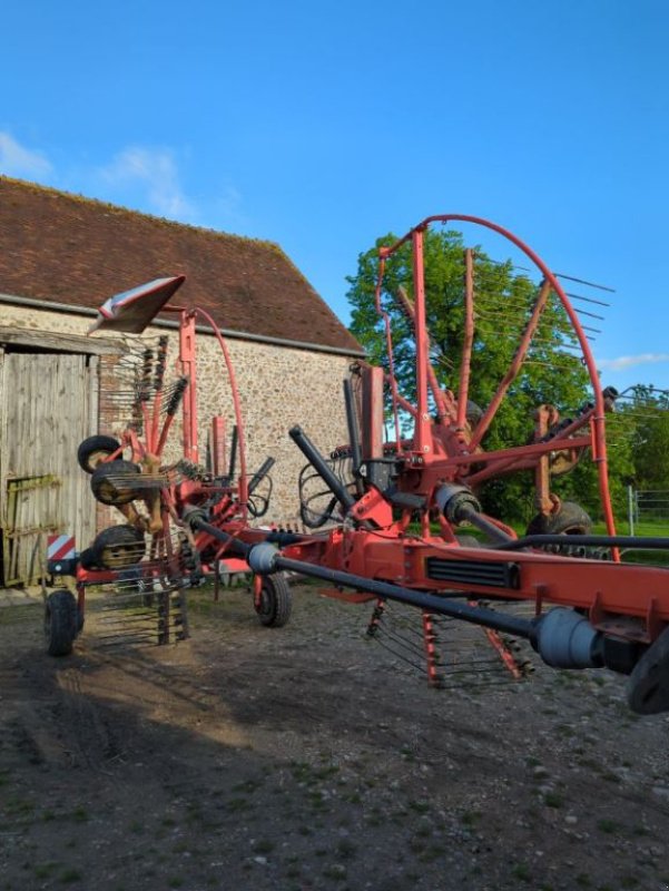 Schwader del tipo Kuhn GA 6620, Gebrauchtmaschine en FRESNAY LE COMTE (Imagen 1)