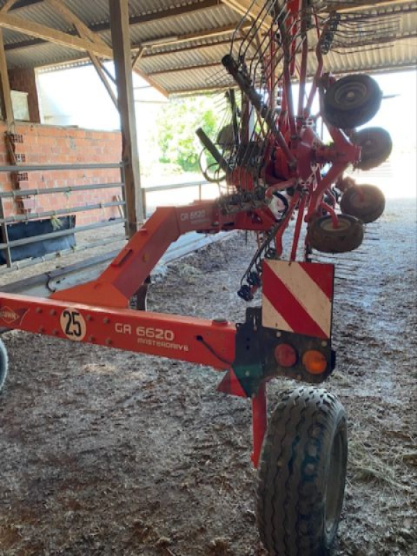 Schwader del tipo Kuhn GA 6620, Gebrauchtmaschine en CHAMPLECY (Imagen 6)