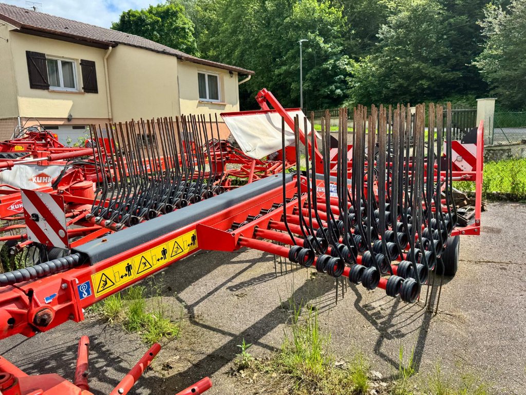 Schwader del tipo Kuhn GA 6622, Gebrauchtmaschine en Saint-Nabord (Imagen 7)