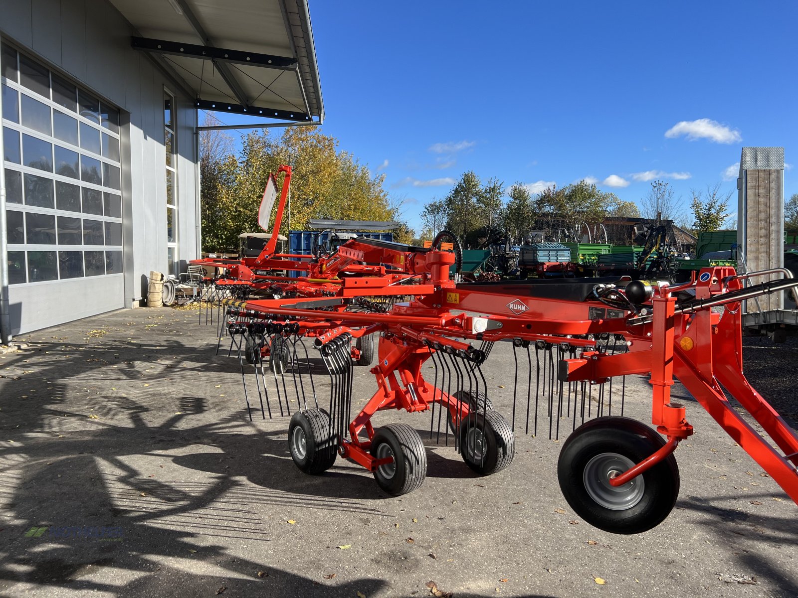 Schwader del tipo Kuhn GA 6632+, Neumaschine In Pforzen (Immagine 12)