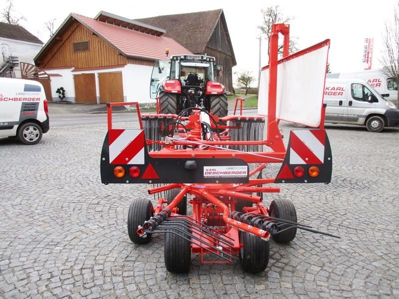 Schwader Türe ait Kuhn GA 6632 Wurmschwader, Neumaschine içinde St. Marienkirchen (resim 3)