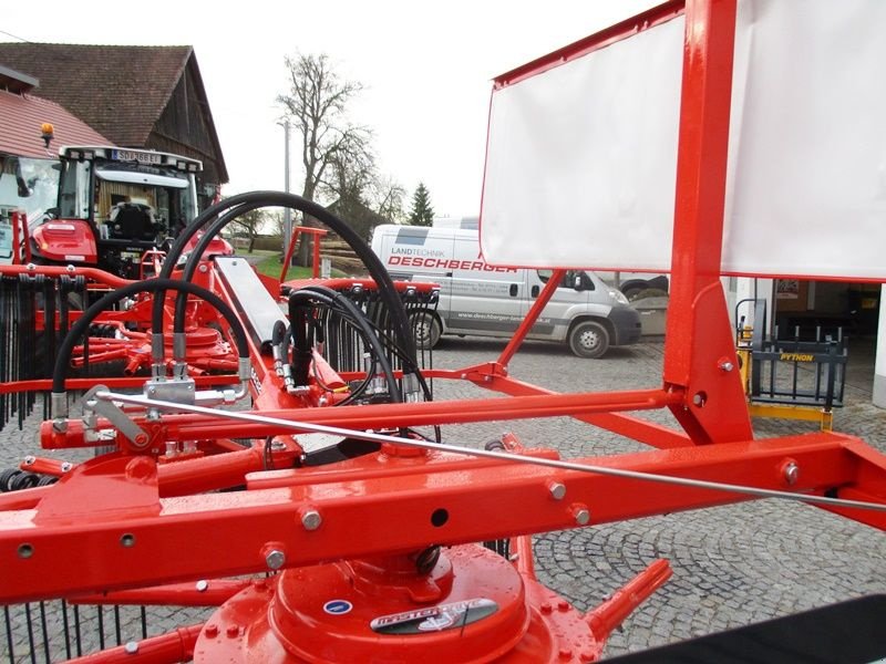 Schwader van het type Kuhn GA 6632 Wurmschwader, Neumaschine in St. Marienkirchen (Foto 9)