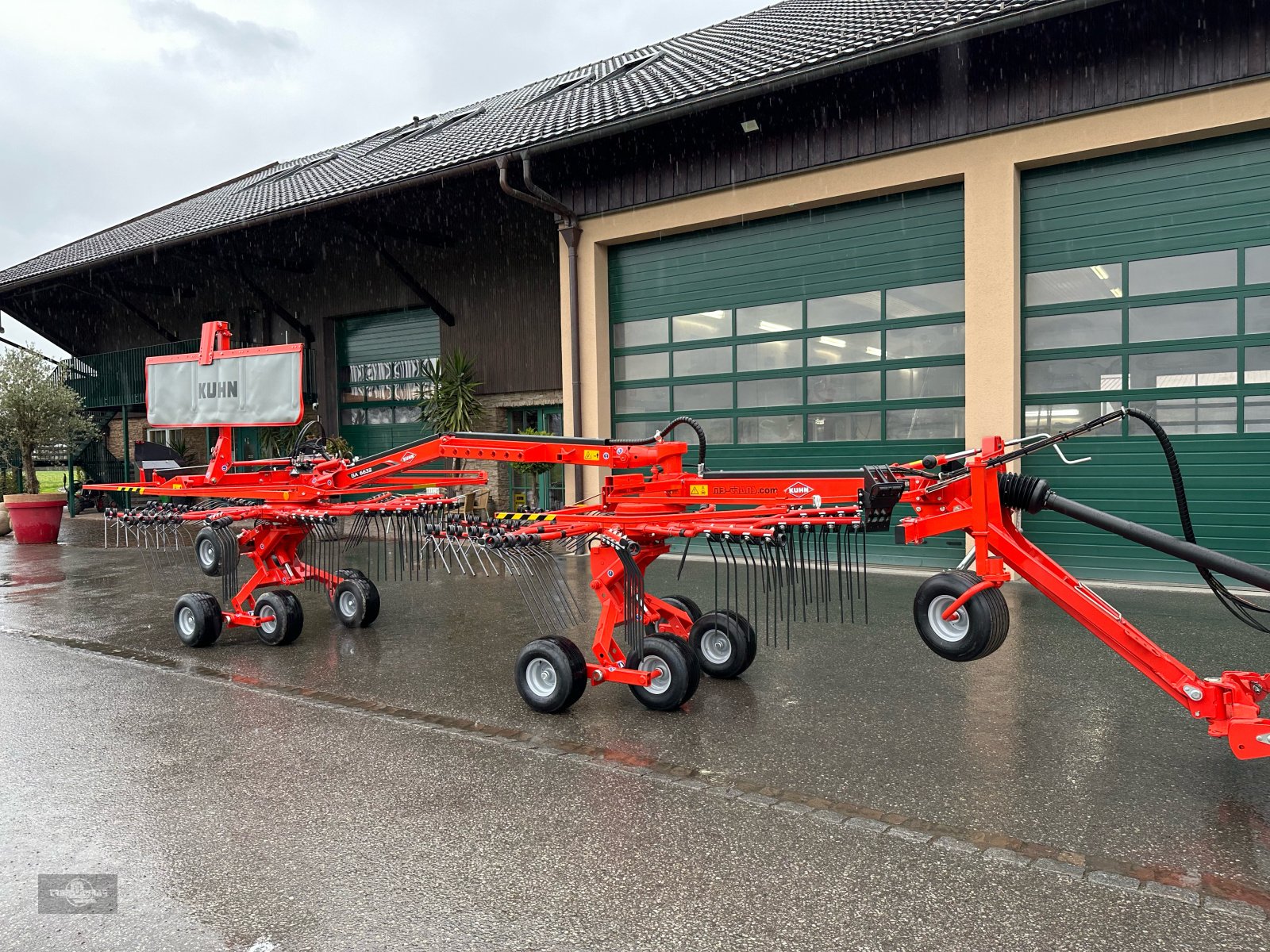 Schwader del tipo Kuhn GA 6632 Zweikreisel-Giroschwader, Wurmschwader, Neumaschine en Rankweil (Imagen 2)