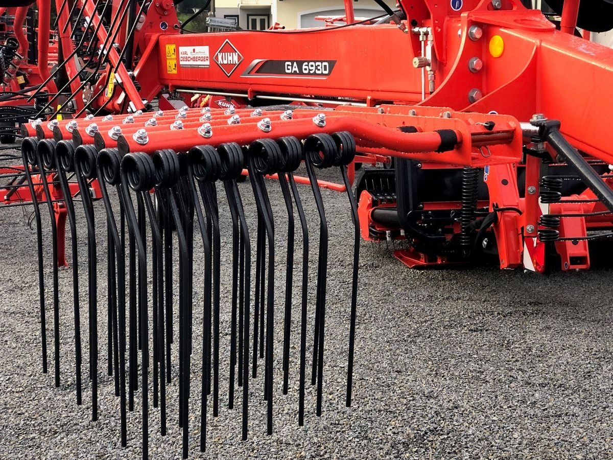 Schwader del tipo Kuhn GA 6930 Zweikreisel-Schwader, Neumaschine en St. Marienkirchen (Imagen 5)